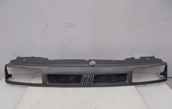 Fiat Ulysse Front bumper upper radiator grill 462387077