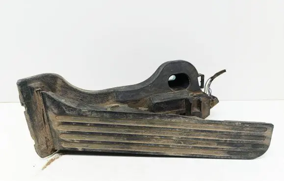 Volkswagen PASSAT B6 Accelerator throttle pedal 1K1721503L