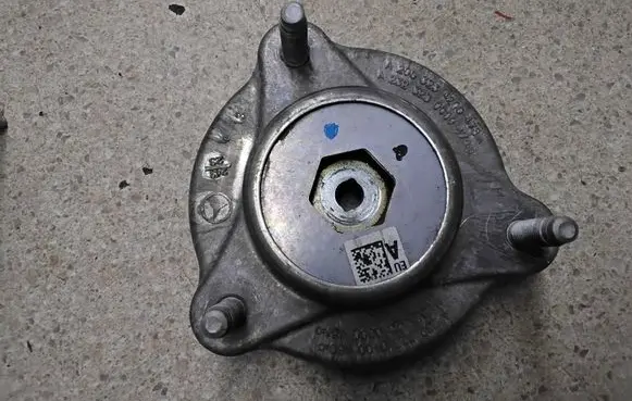 Mercedes-Benz C W206 Front upper strut mount A2063234200