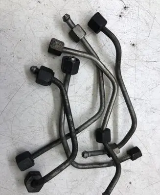 Peugeot 2008 I Fuel injector supply line/pipe 