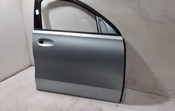 Mercedes-Benz GLE W167 Front door A1677200600