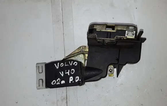 Volvo S40, V40 Front door lock