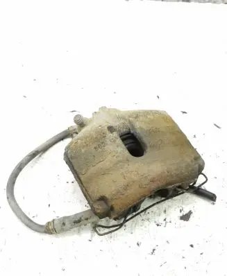 Volkswagen PASSAT B6 Front brake caliper