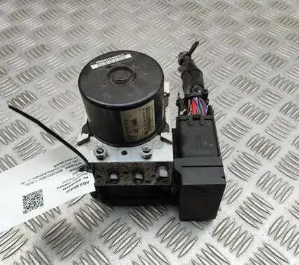 Mercedes-Benz C W204 ABS Pump A1729014100