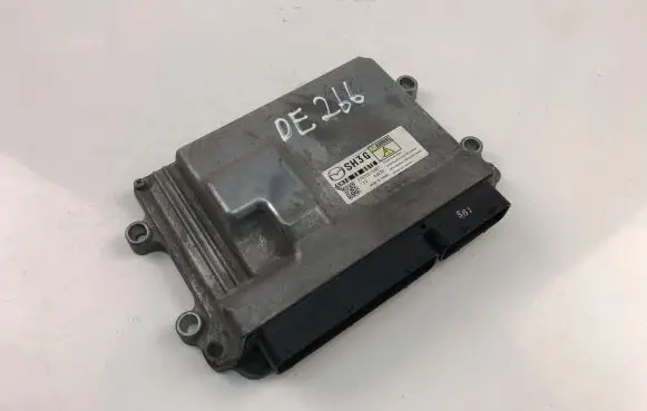 Mazda CX-5 Engine control unit/module SH3G18881E