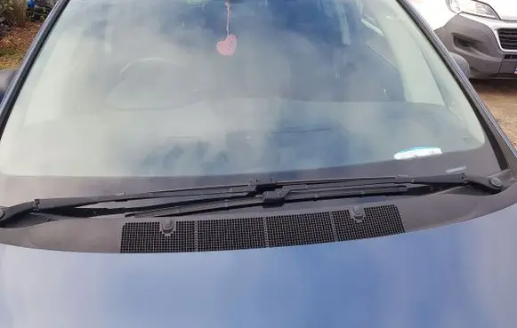 Opel Zafira C Front windscreen/windshield window 