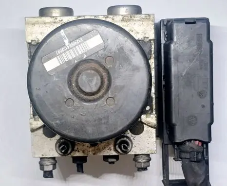 Volkswagen Golf VI ABS Pump 1K0614517BD 1K0907379AD