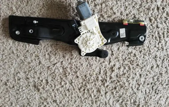 Land Rover Discovery 5 Rear door window regulator motor FK7227001AE C26571107