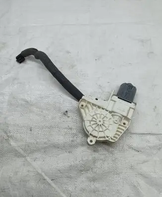 Skoda Yeti (5L) Rear door window regulator motor 5L0959812A 1101A66112110 12420250154