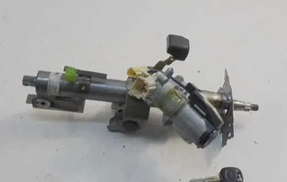 Toyota Yaris Verso Steering rack mechanical part 45020521