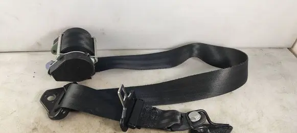 Rear seatbelt