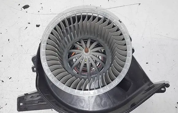 Seat Ibiza IV (6J,6P) Heater fan/blower 6R1819015