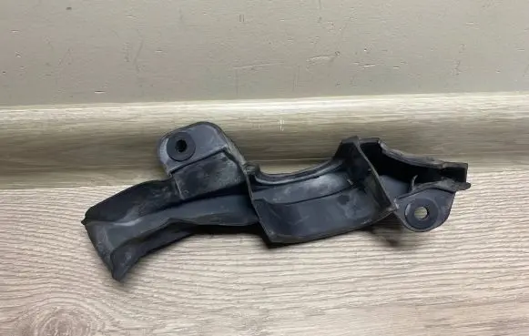 BMW 5 F10 F11 Engine compartment rubber 7206570 51767206570