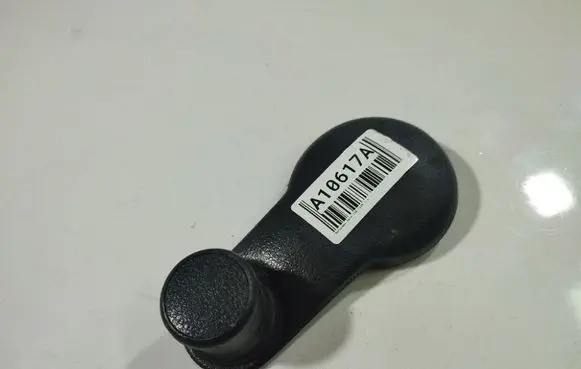 Mercedes-Benz 100 W631 Seat adjustment knob 