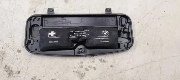 BMW 5 E60 E61 Other trunk/boot trim element 6761420