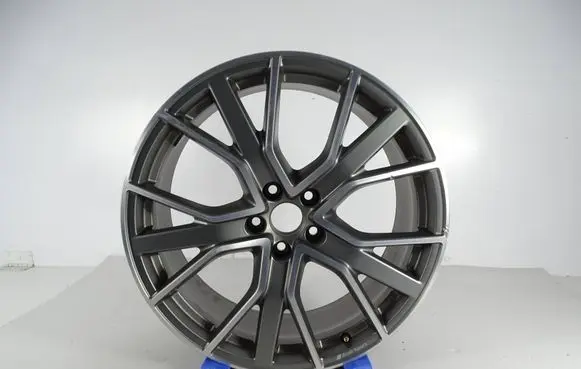 Audi Q3 F3 Original wheel cap 83A601025BD 83A601025BA