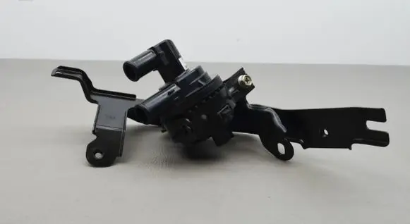 Toyota RAV 4 (XA40) Electric auxiliary coolant/water pump 0641001301