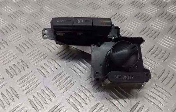 Toyota Yaris Interior fan control switch 758294