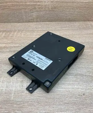 Volkswagen Golf V Phone control unit/module 3C0035729F