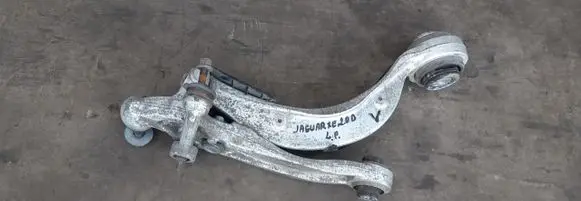 Jaguar XE Front control arm GX73-3C256