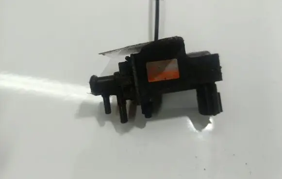 Toyota Corolla Verso AR10 Turbo solenoid valve 2581927050