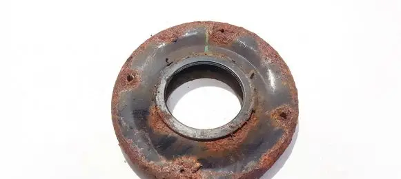 Honda CR-V Coil spring mount 