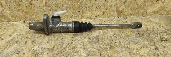 Fiat Coupe Clutch master cylinder 2502600 N5A
