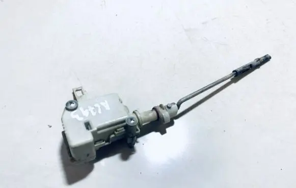 Volkswagen Golf IV Central locking motor 