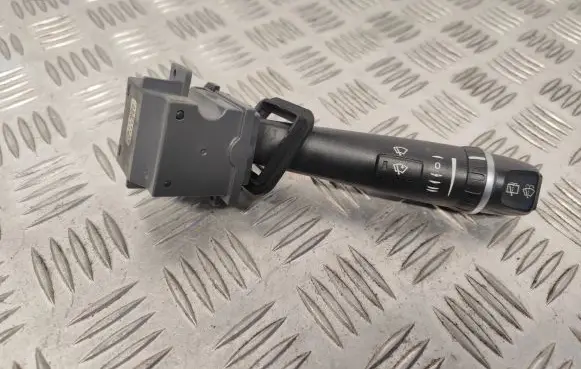 Volvo V70 Wiper control stalk 30739218