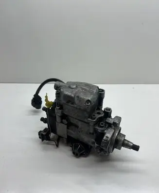 Volvo V70 Fuel injection high pressure pump 0460415990