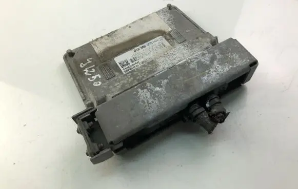 Volkswagen Golf VI Other control units/modules 06A906033MH