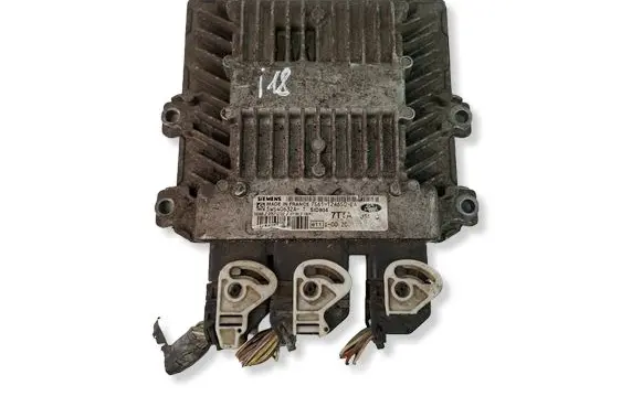 Ford Focus Engine control unit/module 7S6112A650EA 5WS40632A
