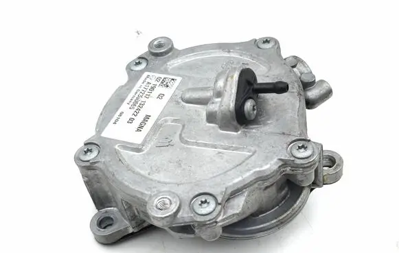 Mercedes-Benz E AMG W213 Vacuum pump A1772300065 02190117 13242203