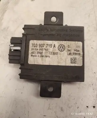 Volkswagen Touareg I Other control units/modules 7L0907719A