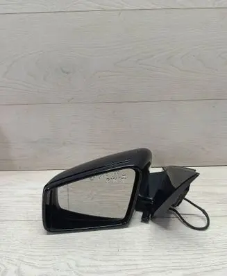 Mercedes-Benz E W212 Front door electric wing mirror A2128105116