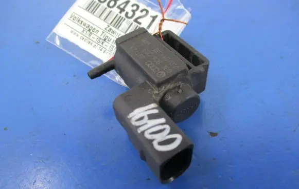 Volkswagen Tiguan Turbo solenoid valve 03C906283