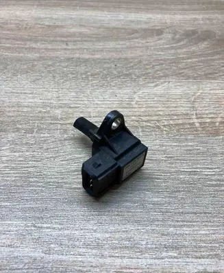 Audi A6 S6 C4 4A Air pressure sensor 046130385A 0798003260