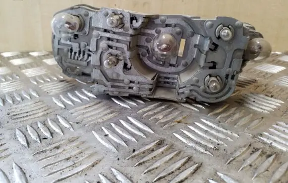 Tail light part