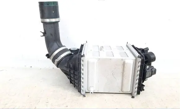 BMW M6 Intercooler radiator 17517843123 7843123