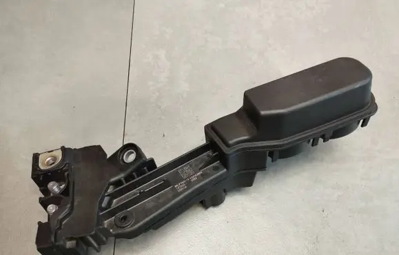 Positive cable (battery)