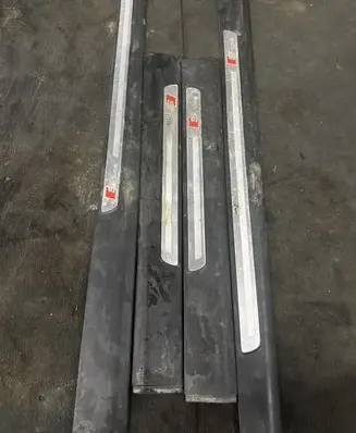 Audi A6 S6 C6 4F sill trim set (inner) 