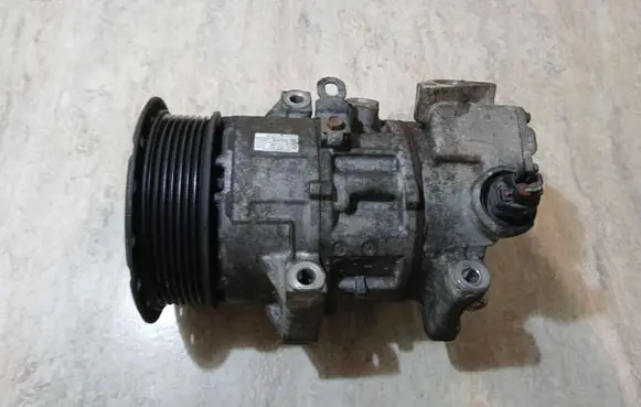 Toyota Avensis T270 Air conditioning (A/C) compressor (pump) GE4472601258
