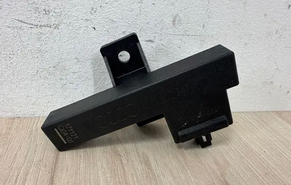 Audi A6 C7 Keyless (KESSY) go control unit/module 8K0907247