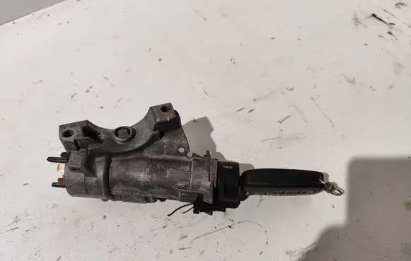 Audi A6 S6 C5 4B Ignition lock 4B0905851C