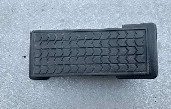 Mitsubishi Pajero Foot rest pad/dead pedal MB419331