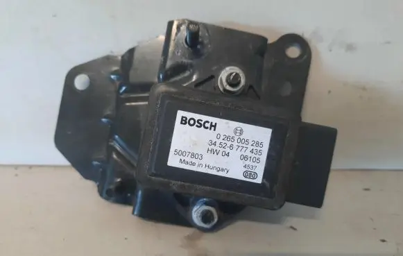 BMW X3 E83 ESP acceleration yaw rate sensor 0265005285