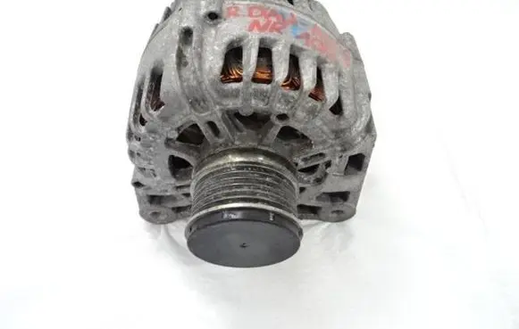 Renault Megane III Generator/alternator 231000027R
