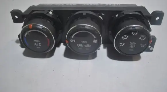 Suzuki Liana Climate control unit 3951059J11