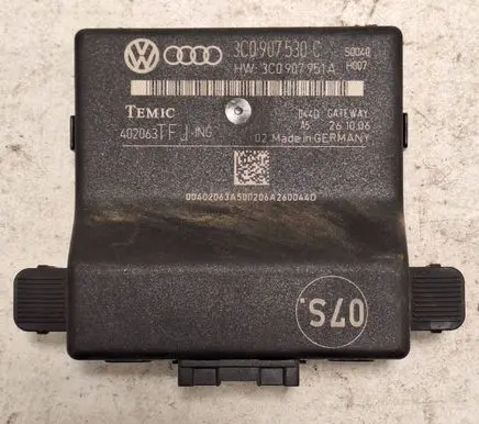 Volkswagen PASSAT B5.5 Gateway control module 3C0907530C 3C0907951A 402063