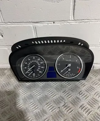 BMW 5 E60 E61 Speedometer (instrument cluster) A2C53257079 06876L60179
